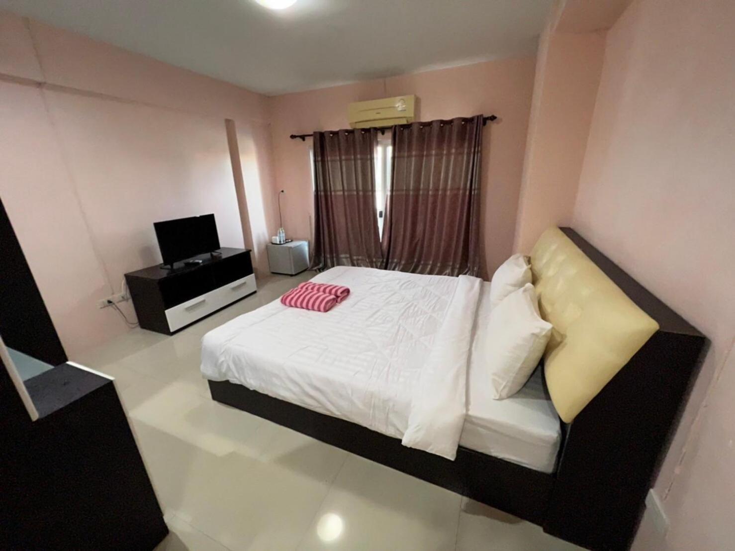 Hotel Kjs Pattaya Exteriér fotografie